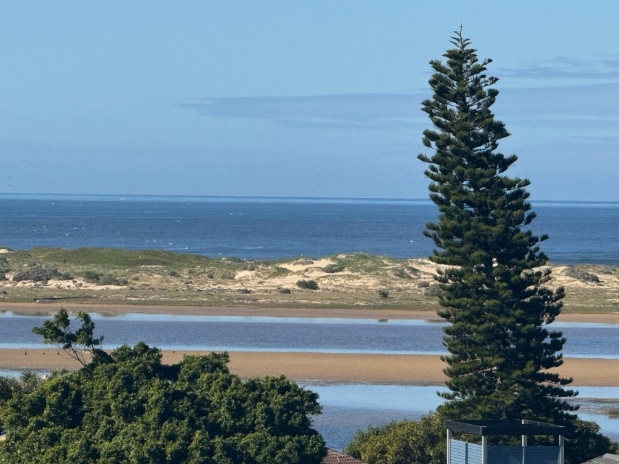 4 Bedroom Property for Sale in Poortjies Western Cape